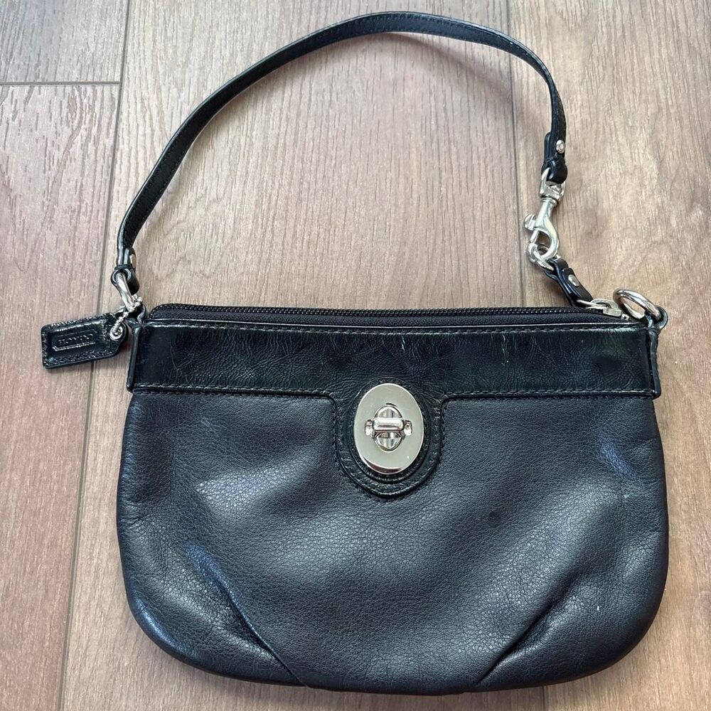 Vintage Y2K Coach Wristlet